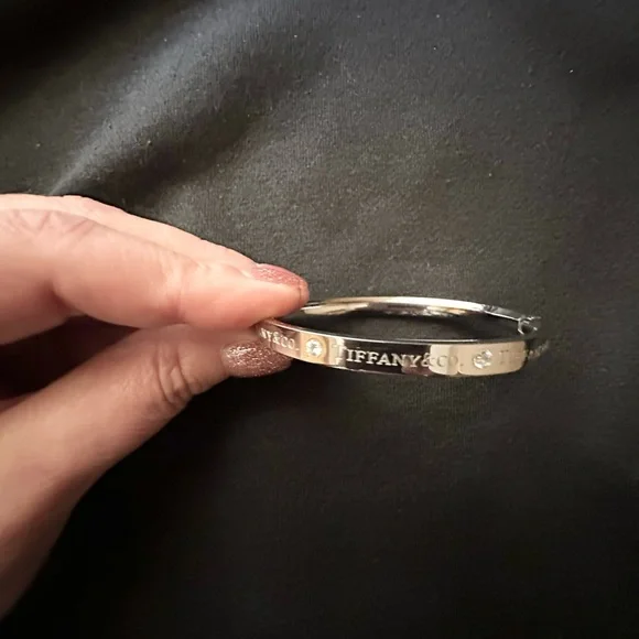 Fashion Silver Hinge Bracelet - Picture 4 of 10